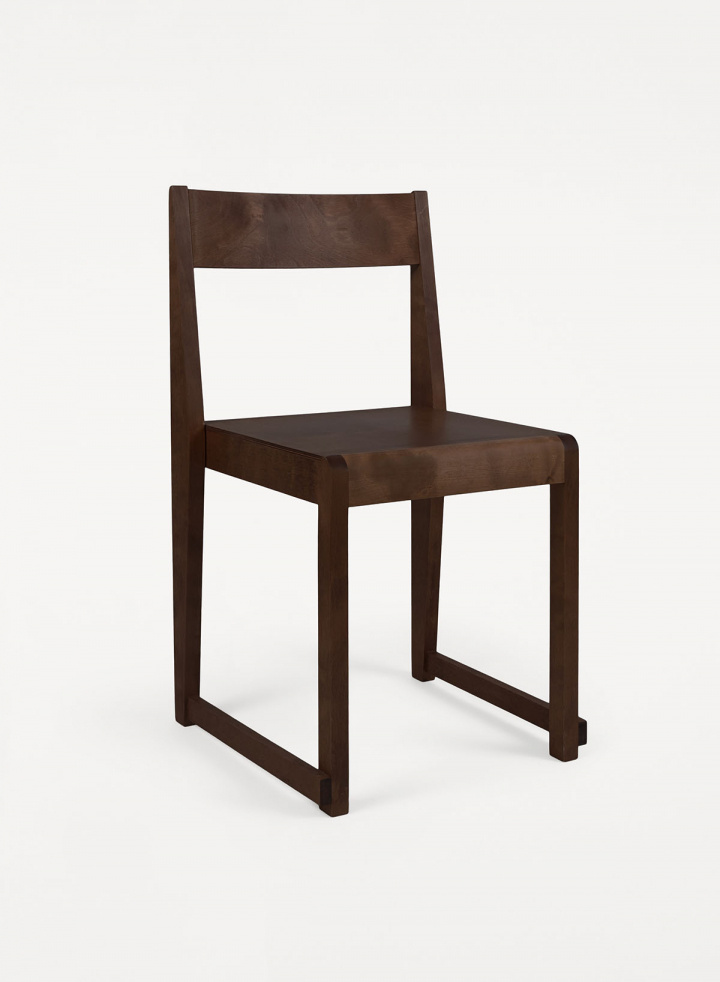 Chair 01 Dark Birch