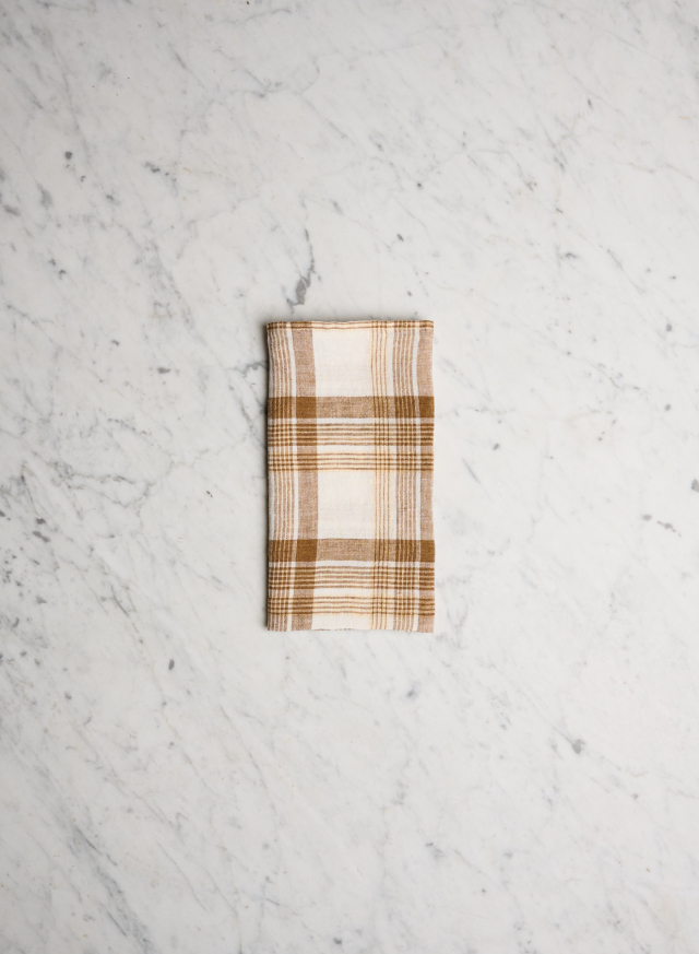 Linneservett Caramel Checks