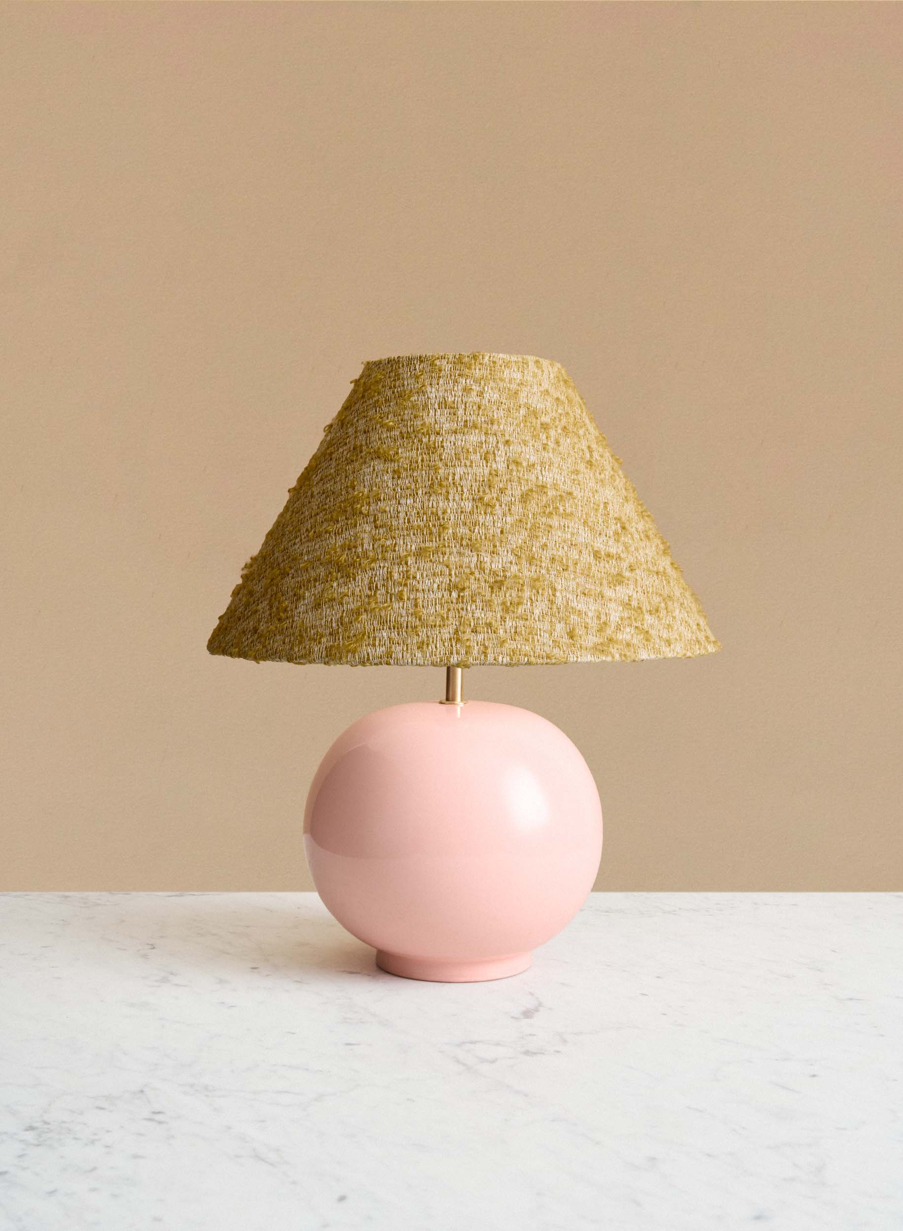 Bordslampa Tondo Rosa | Cono Yellow