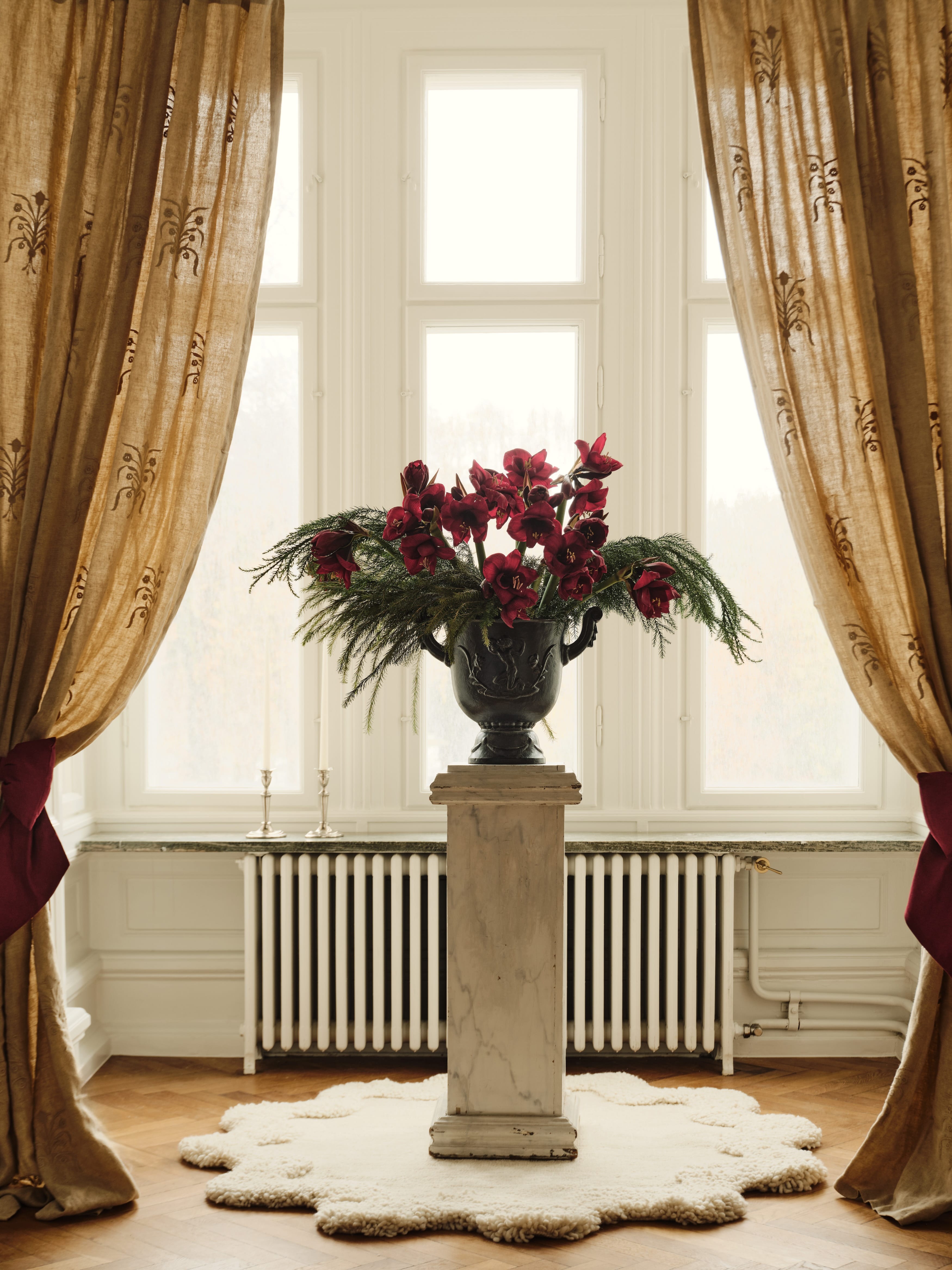 Floral Tablecloth White