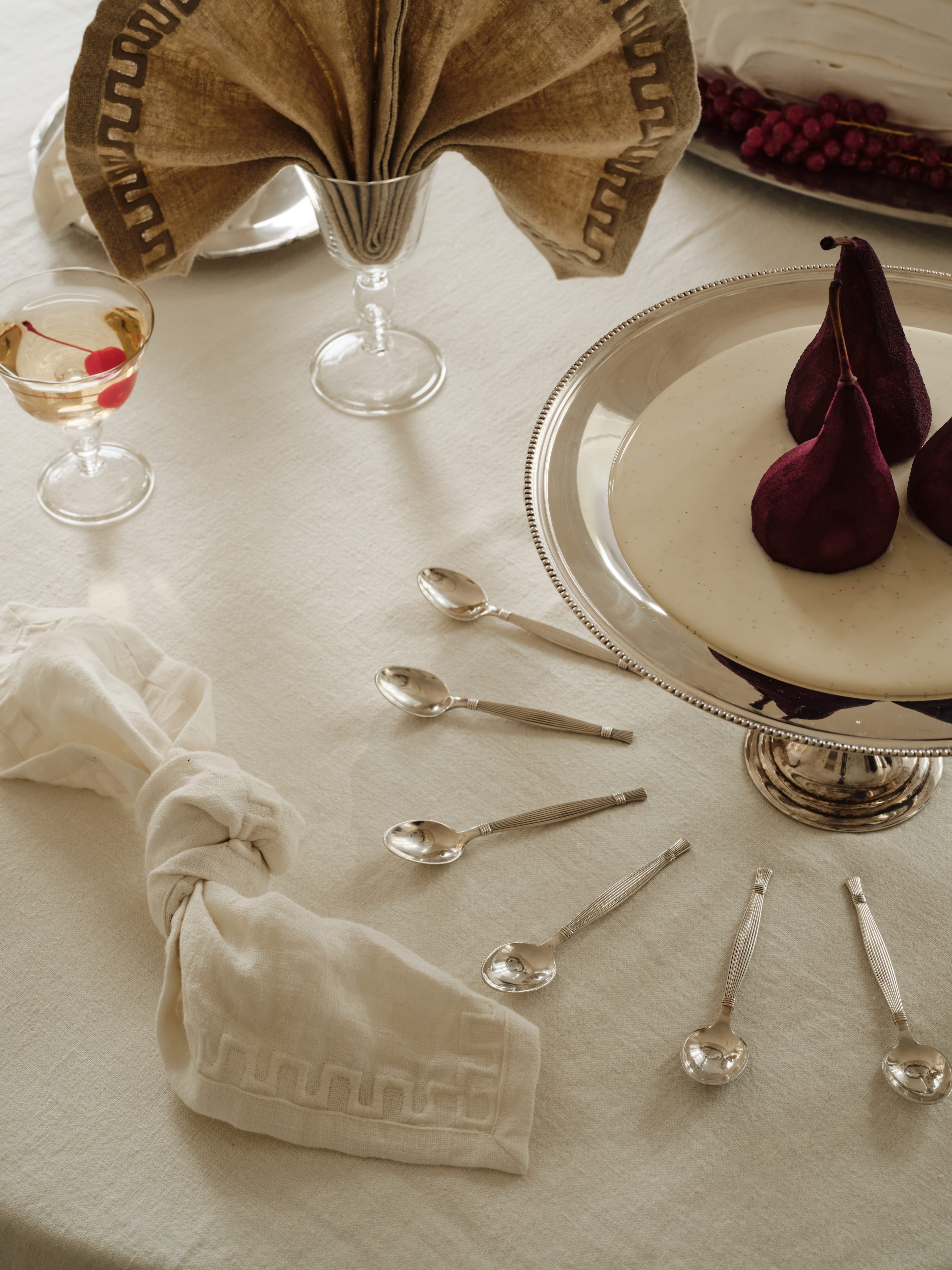 Frame Napkin White