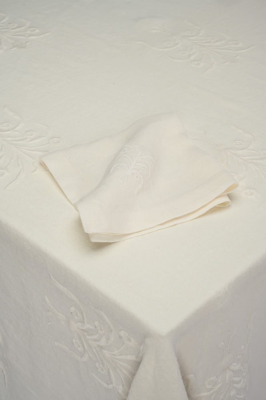 Floral Tablecloth White