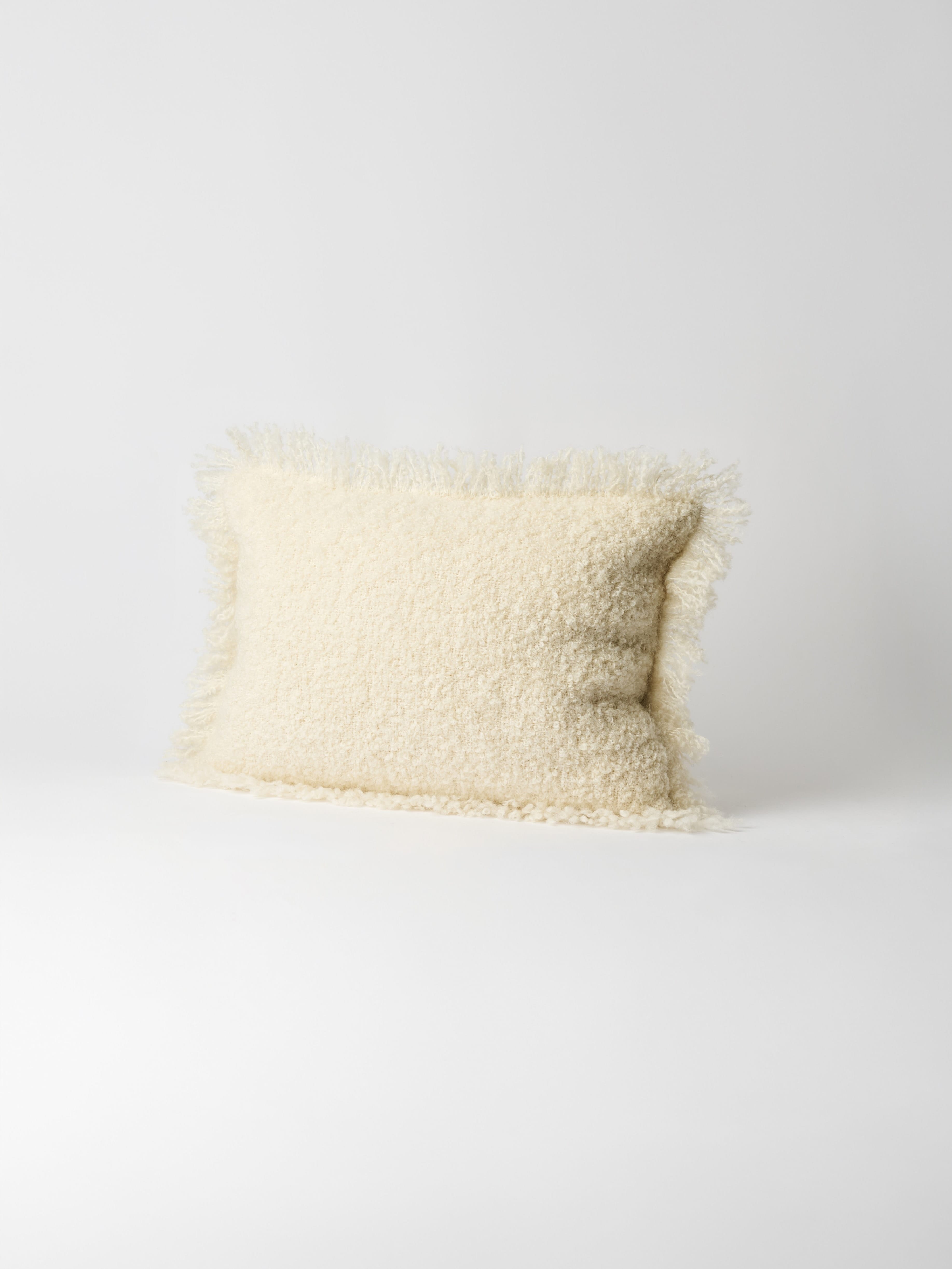 Ivory cushion 65 x 45 cm