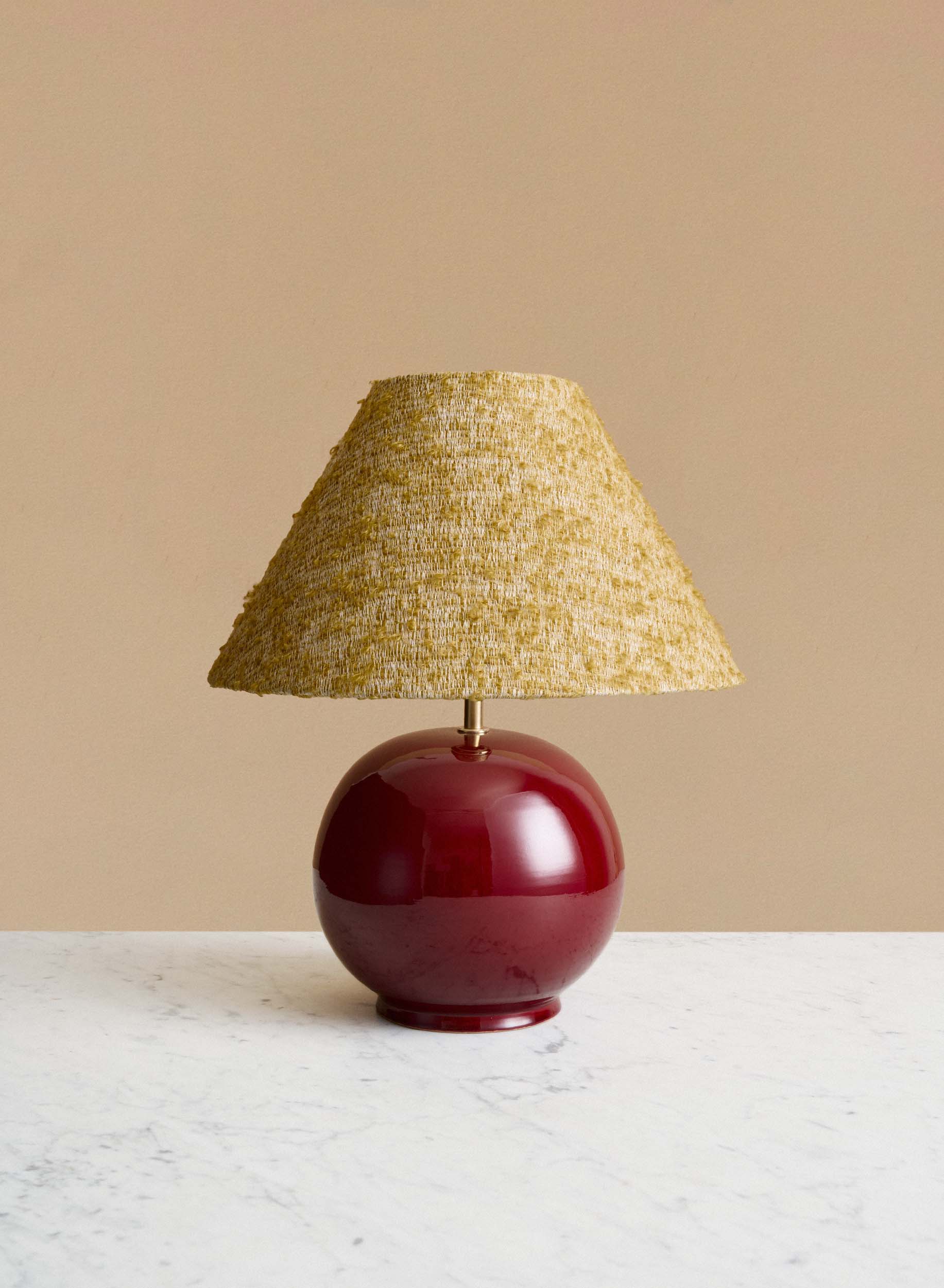 Bordslampa Tondo Burgundy | Cono Yellow