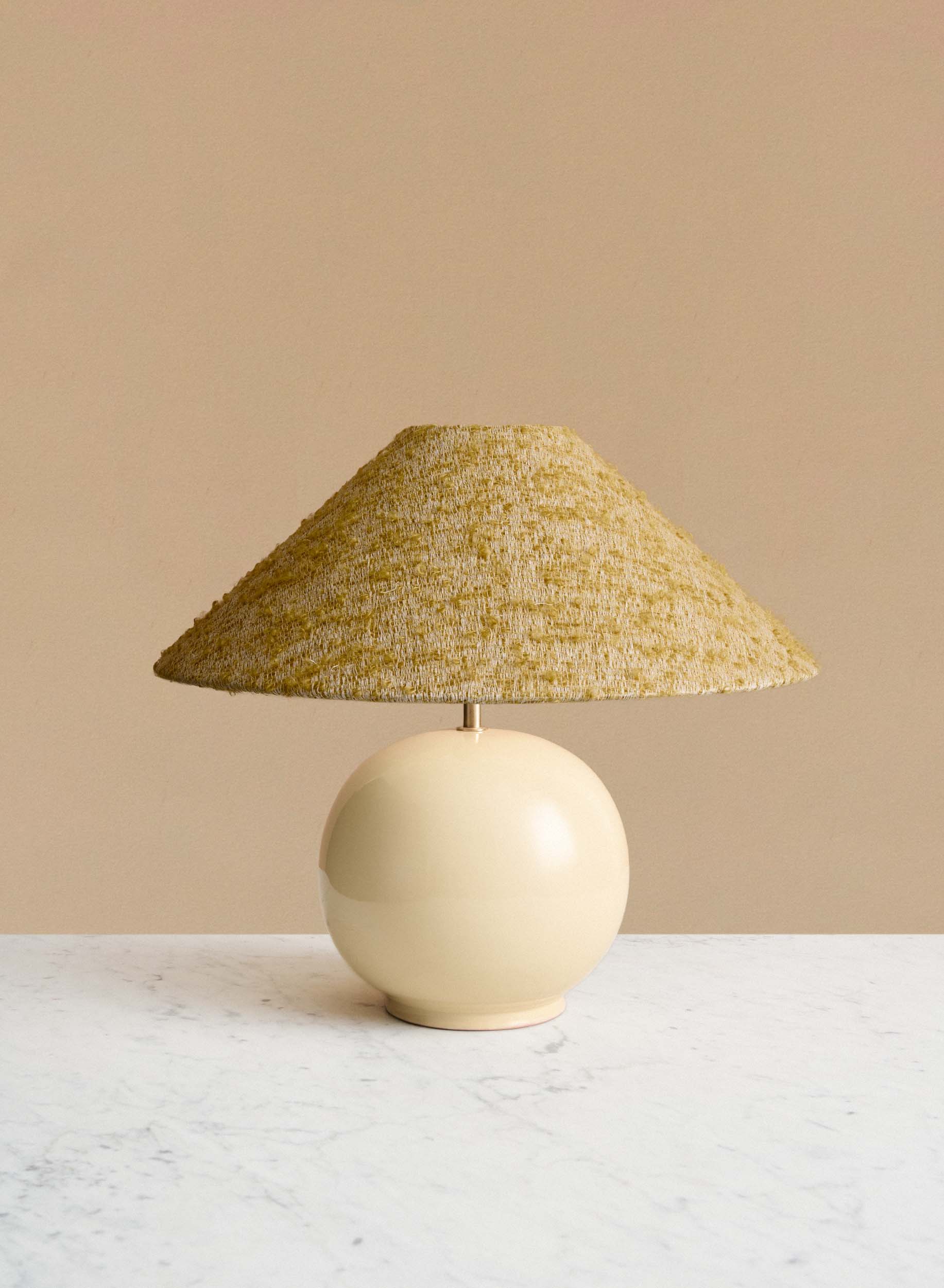 Bordslampa Tondo Crema | Ampio Yellow