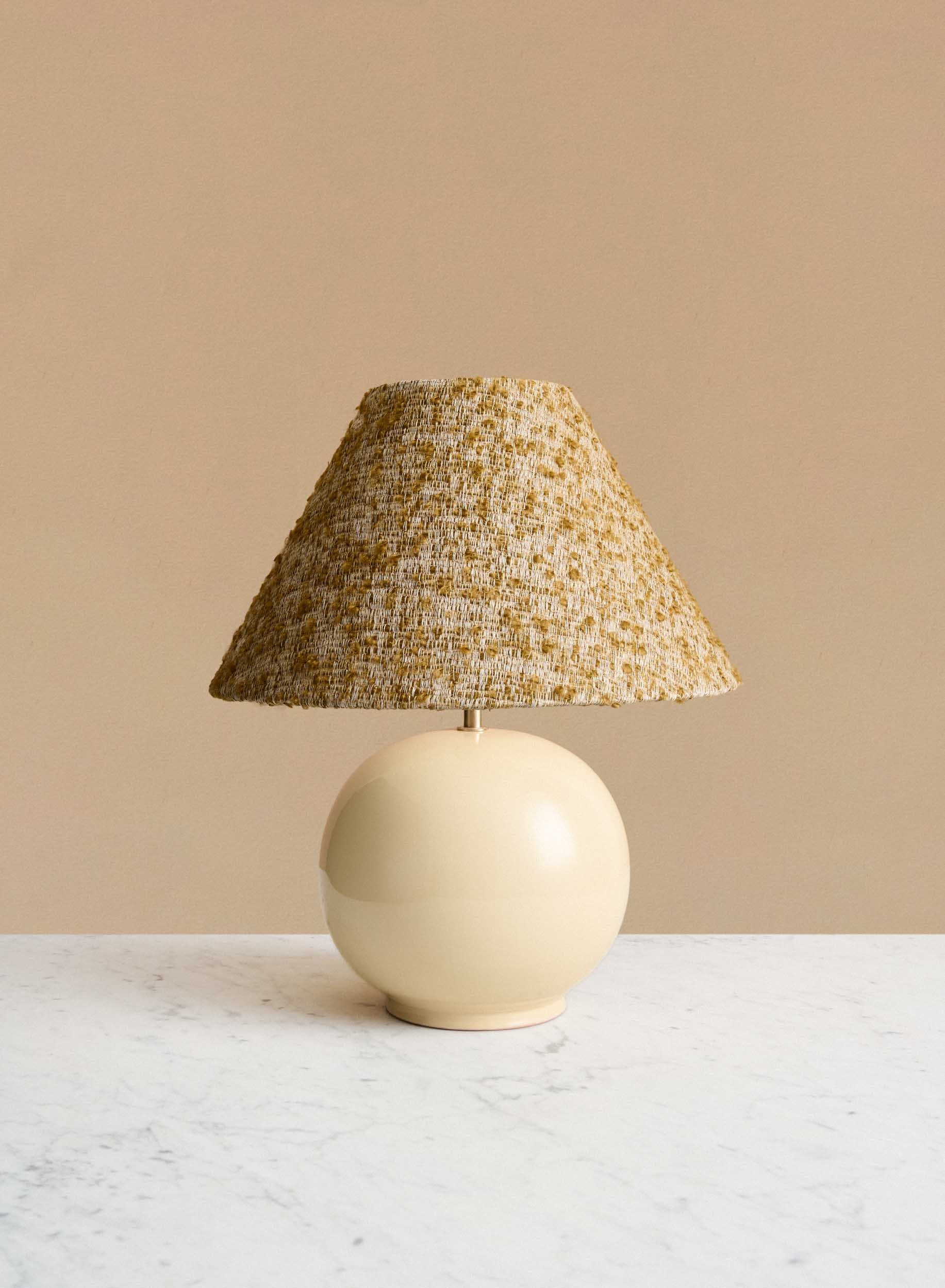 Bordslampa Tondo Crema | Cono Amber