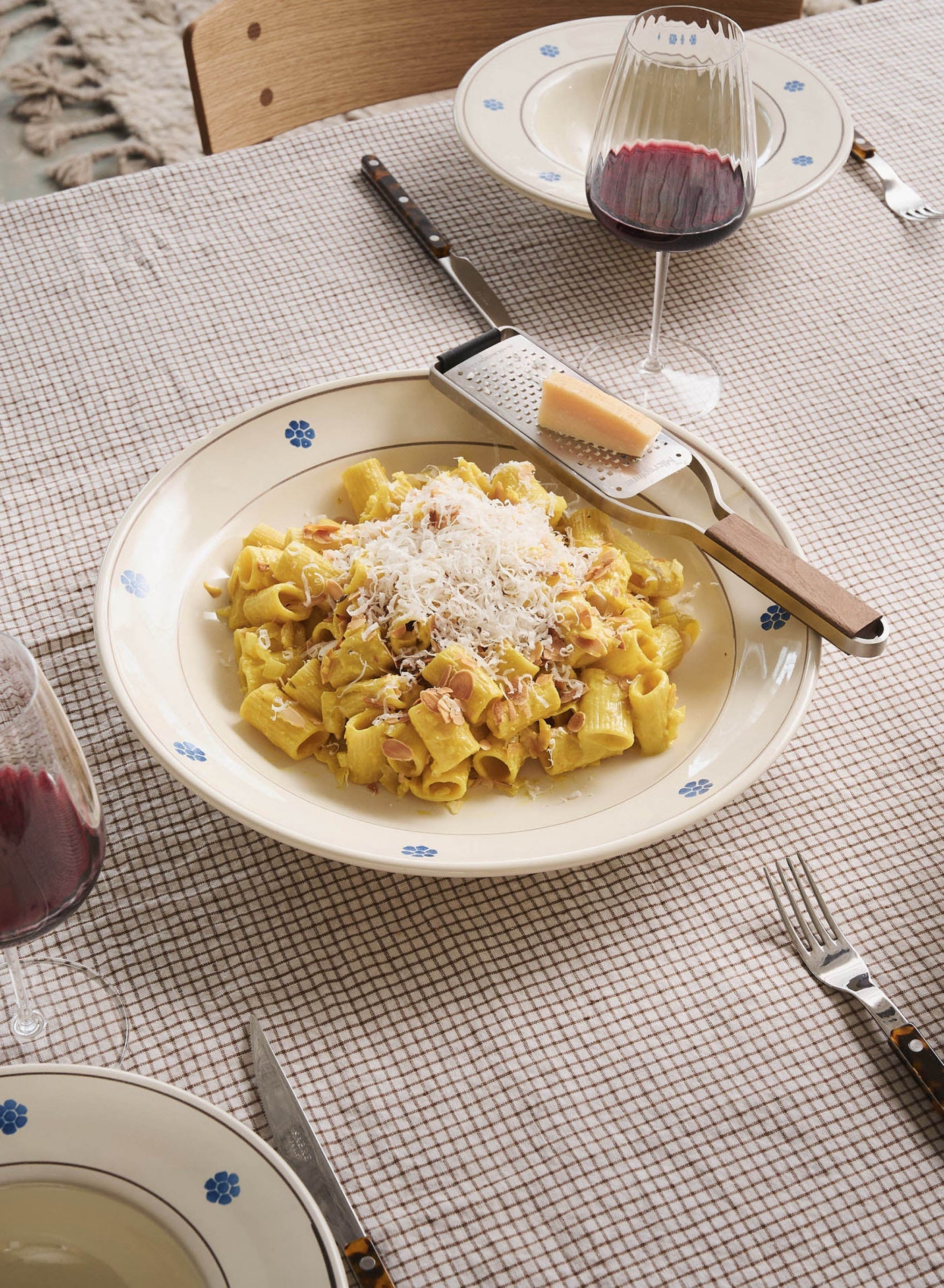 Rivjärn Mellan Valnöt