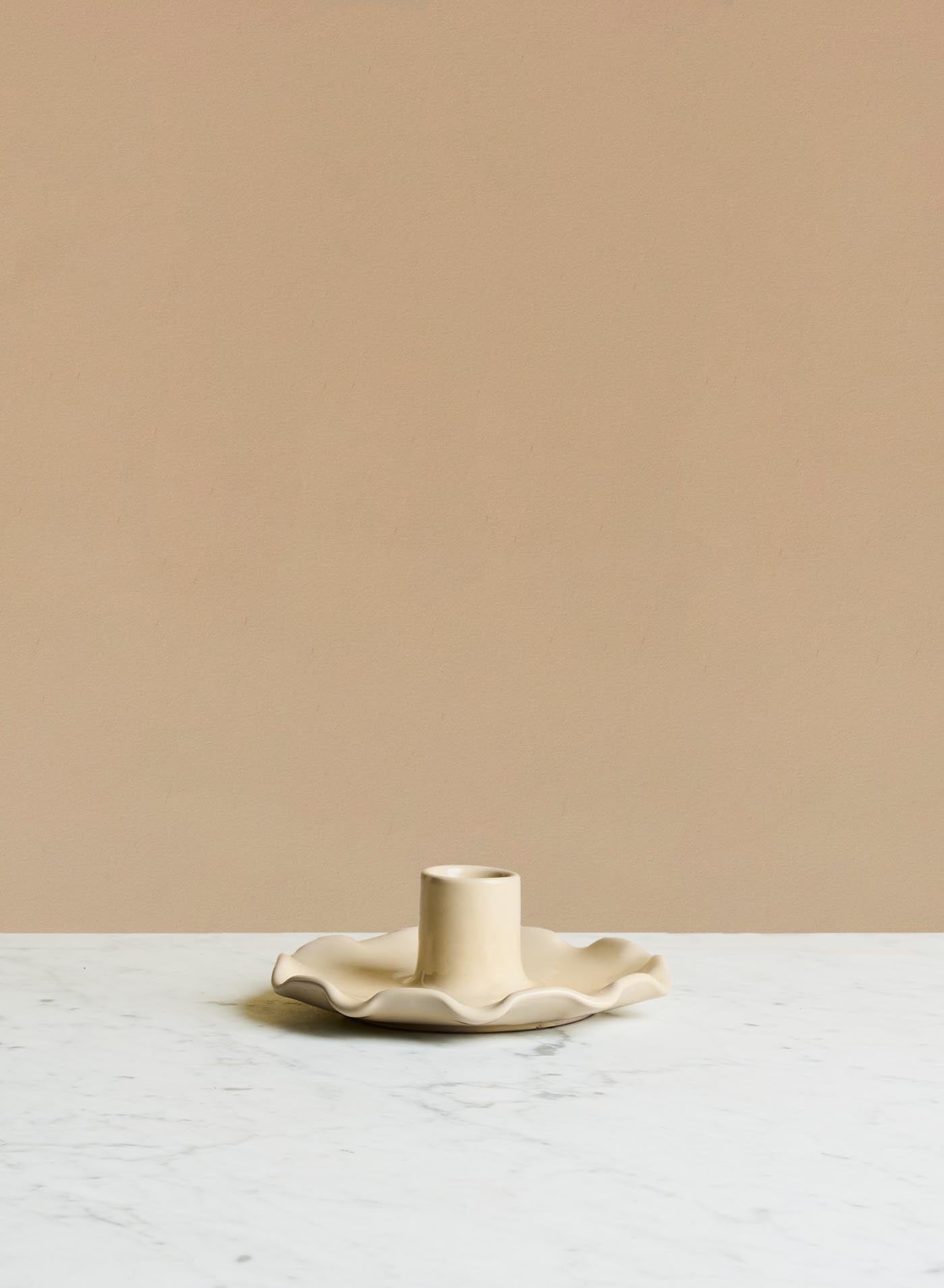 Wavy Candle Holder Creme