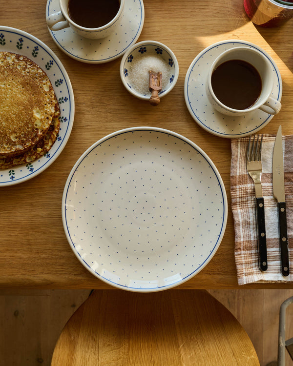 Middagstallrik Prickar – inspiration – Pannkakor0186_Tambur_20261012_104932 kopiera