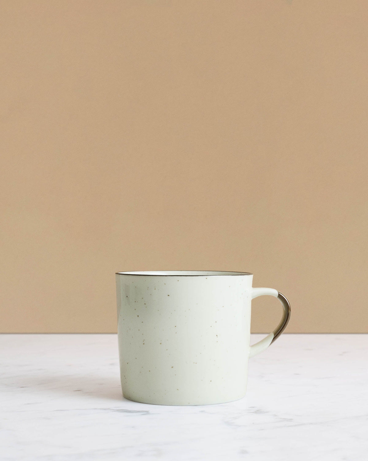 Mugg Ovanåker Brun – mugg-ovanaker-brun-man945a