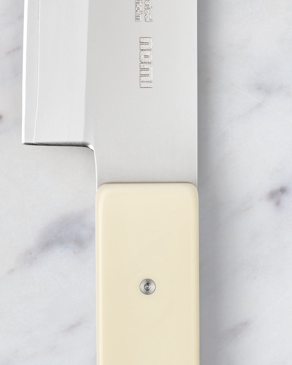Kökskniv Santoku Eggshell – nomsaneg-vy2