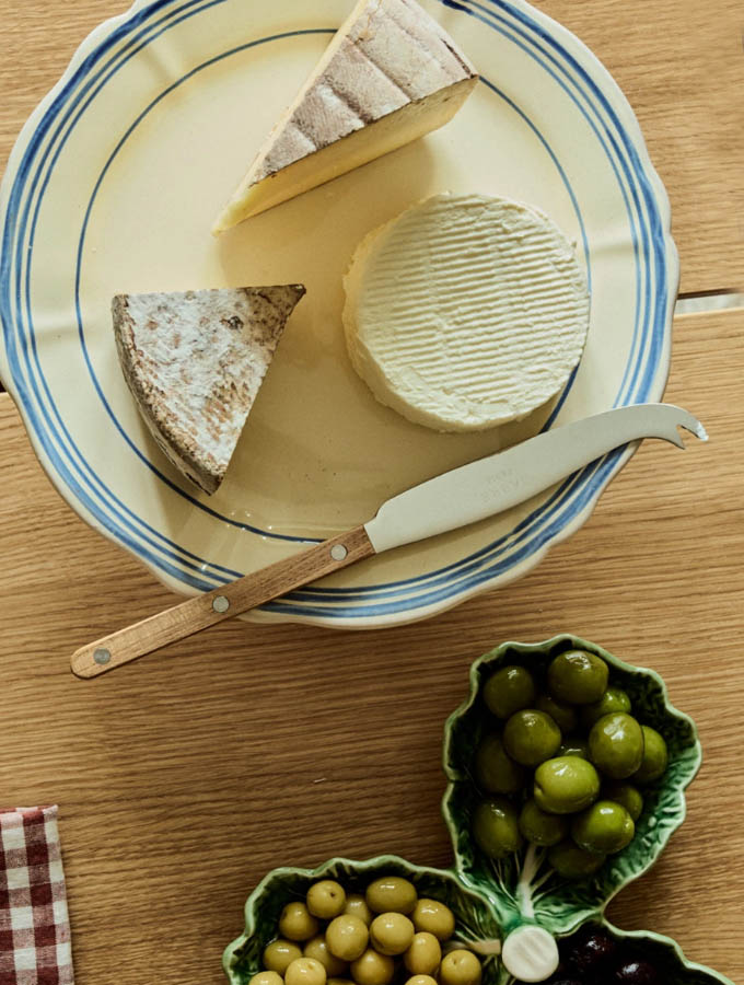 Sabre — Bistro Teak