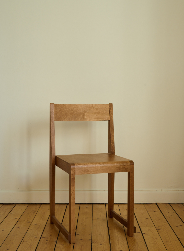 Chair 01 Warm Brown Wood