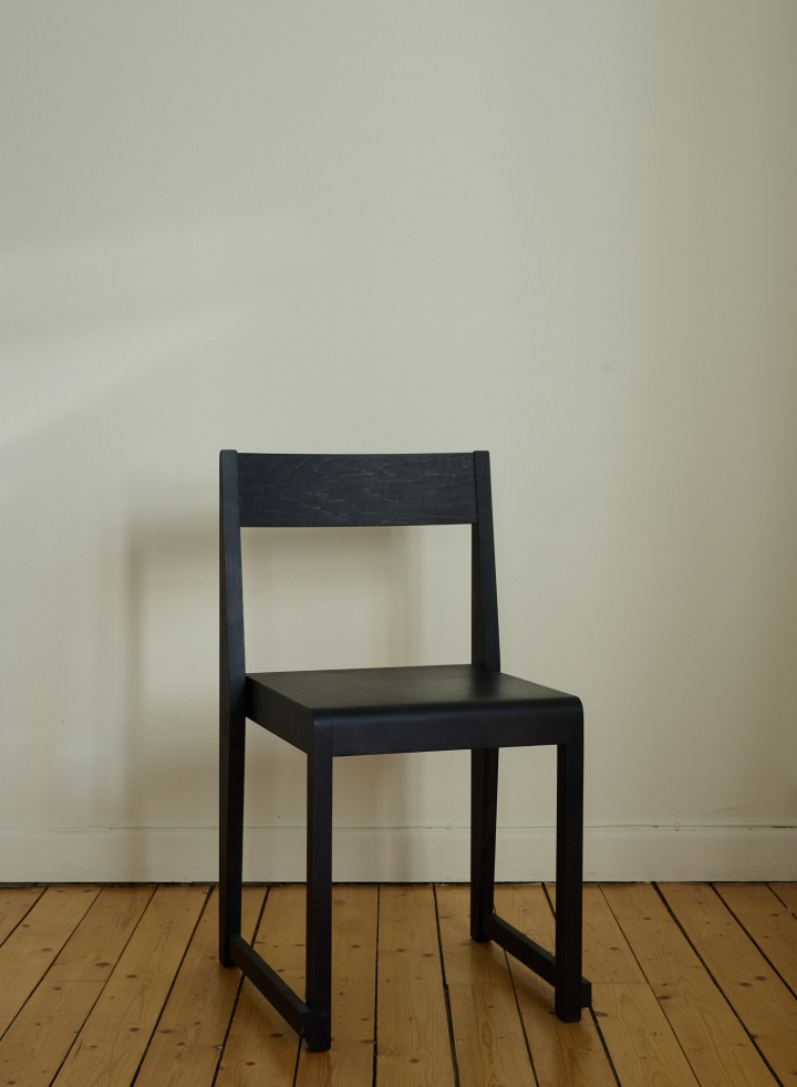 Chair 01 Ash Black Birch