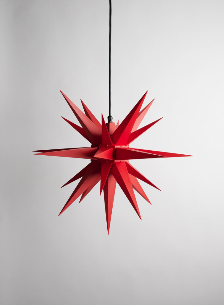 Moravia Star Red Outdoor