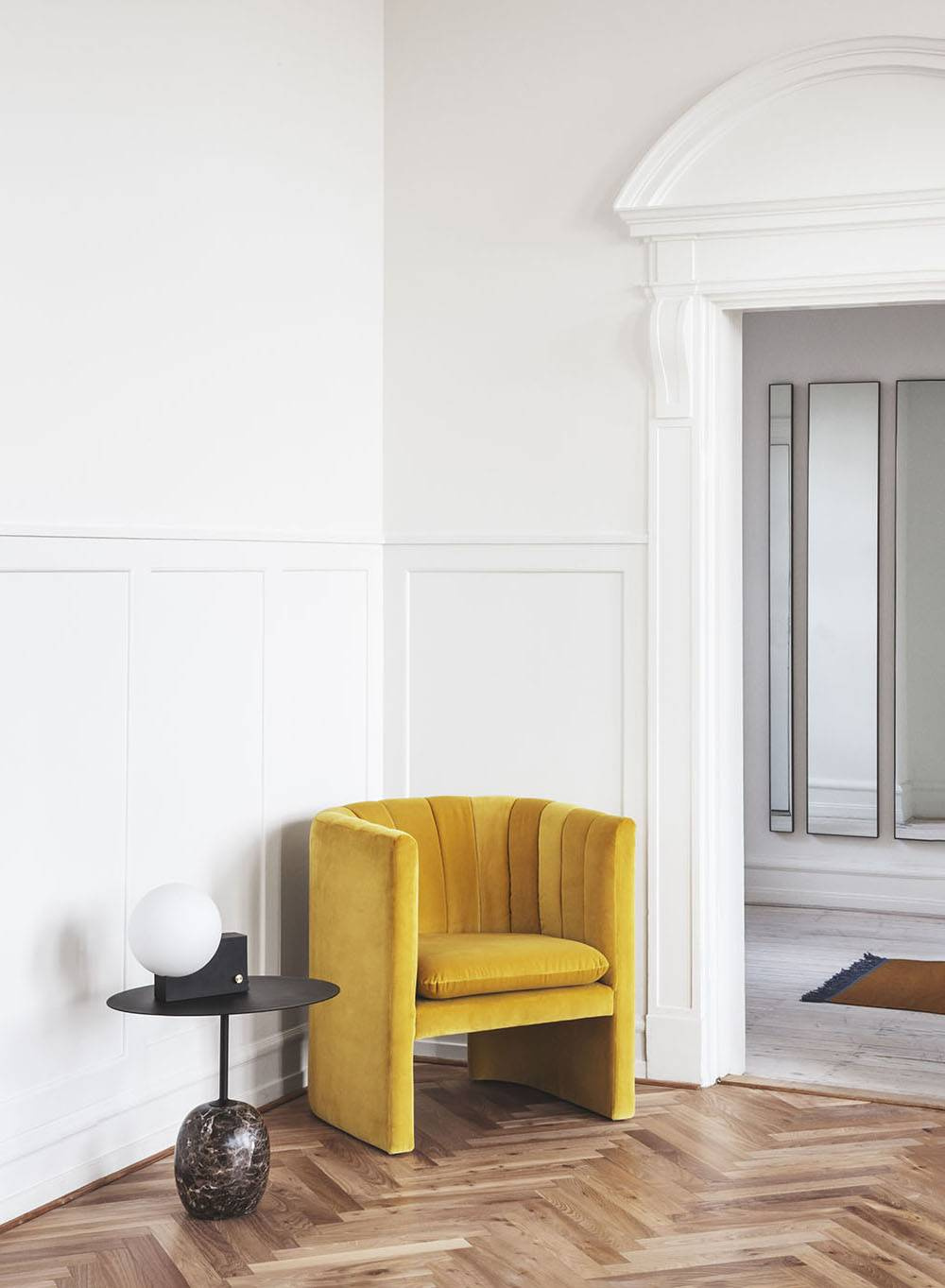 Loafer Chair SC23 Yellow Velvet