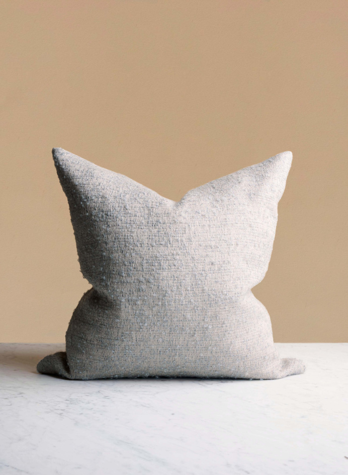 Prydnadskudde 50x50 Torno Pale Blue i gruppen DETALJER / Textil / PRYDNADSKUDDAR hos Tambur Store AB (ASTTO233050X50)