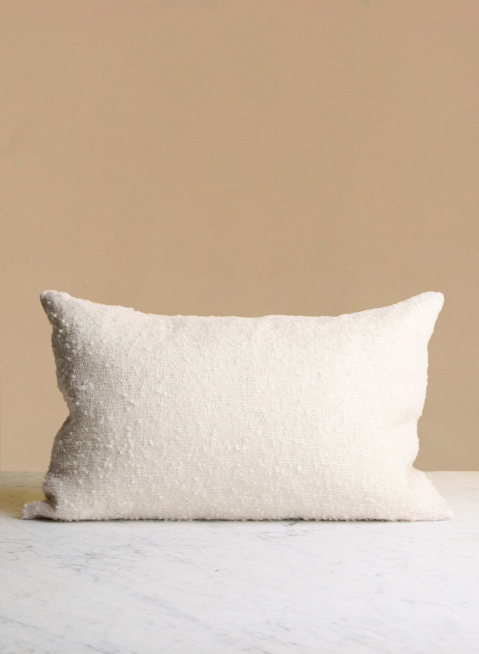 Prydnadskudde 40x60 Torno Ivory i gruppen Detaljer / Textil / Prydnadskuddar hos Tambur Store AB (ASTTO321340X60)