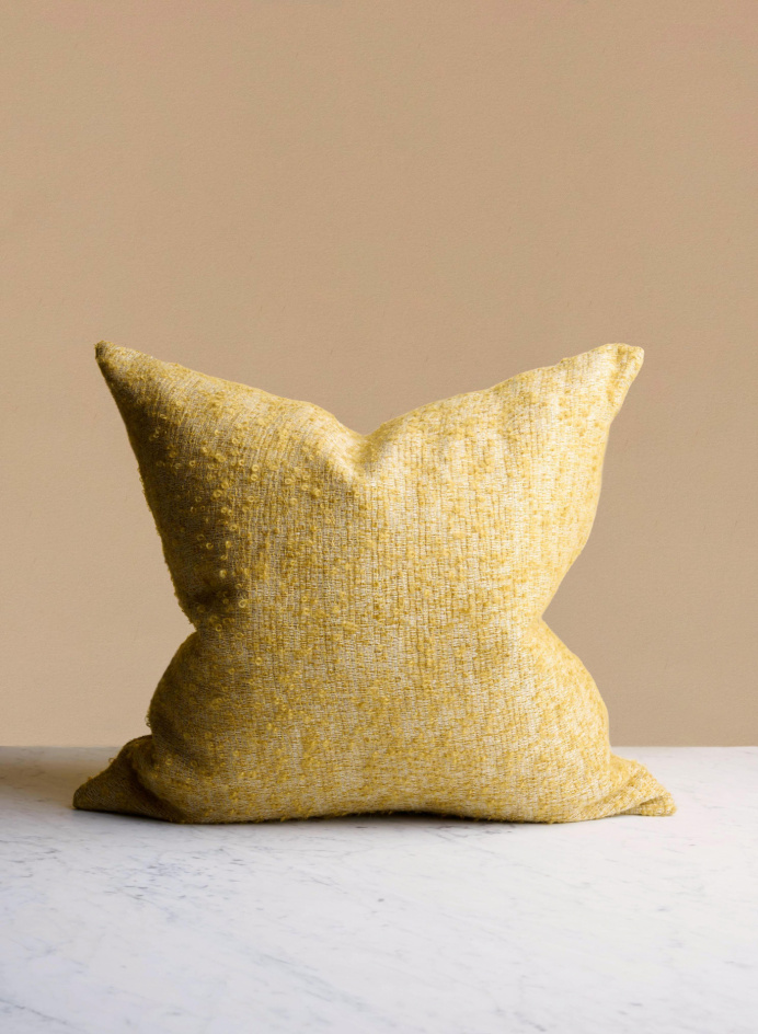 Prydnadskudde 50x50 Torno Yellow i gruppen Detaljer / Textil / Prydnadskuddar hos Tambur Store AB (ASTTO524050X50)