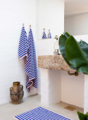 Guest Towel Blue & Rose