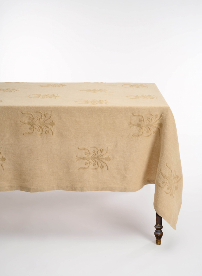 Bordsduk Floral Beige i gruppen Kök / Dukning / Kökstextilier hos Tambur Store AB (CAPBFLT160x280)