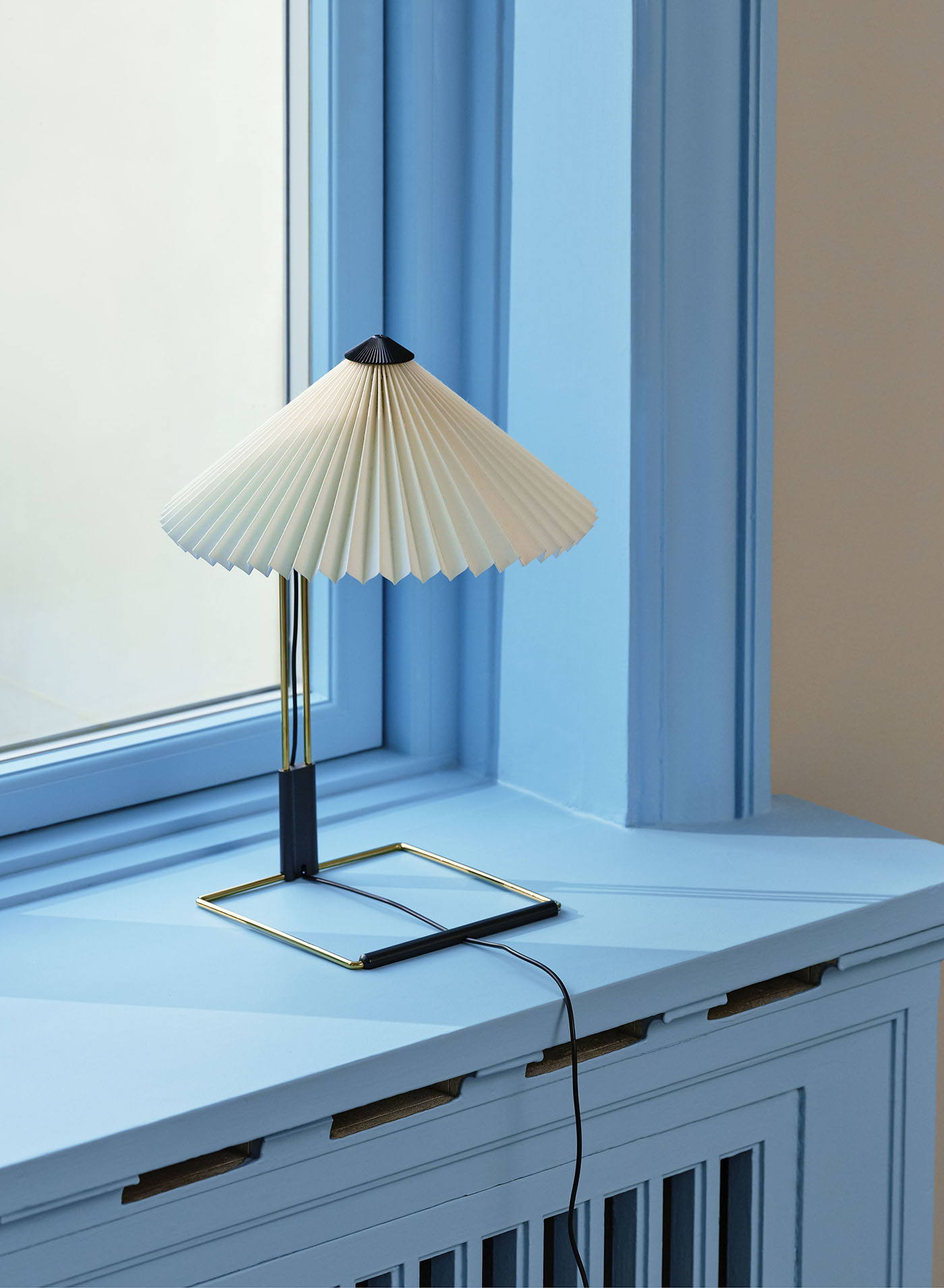 Matin Table Lamp Small White 