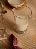 Abeille Pitcher