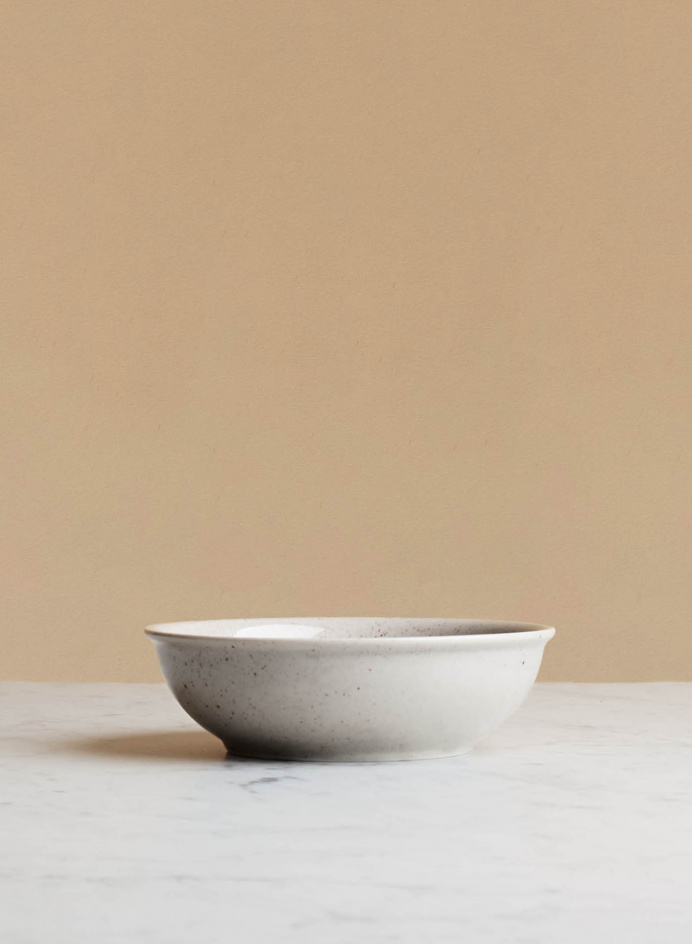 Salladsskål Natural Ø 21cm i gruppen Kök / Porslin / Salladsskålar hos Tambur Store AB (LILLSN1421)