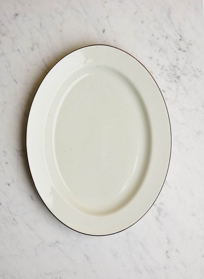 Serveringsfat Ovanåker Brun i gruppen Kök / Porslin / Serveringsfat hos Tambur Store AB (MAN971a)