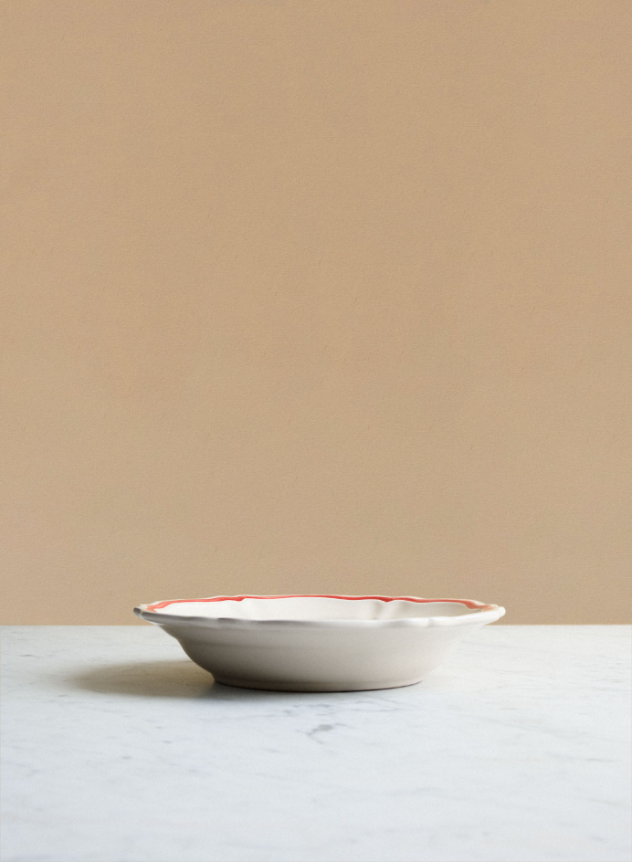 Djup Tallrik Baccellato Rigio Rosso i gruppen KÖK / Porslin / Djupa tallrikar hos Tambur Store AB (NFS20BF24FILR5)