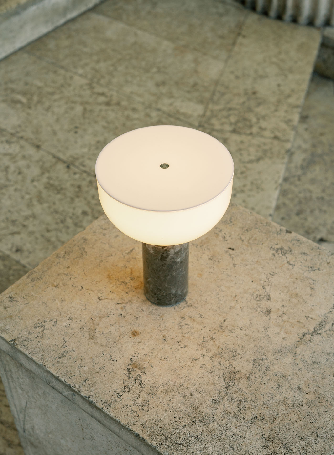 Kizu Portable Lamp Grey Marble