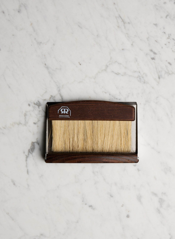 Bordsborste Med Skyffel Mörkt trä i gruppen KÖK / Dukning / Kitchen Accessories hos Tambur Store AB (RED421073)